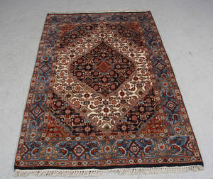 Kashmir Bidjar 120 x 178 cm.