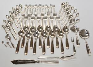 Kjellerup Sølvvarefabrik. Samling bestikdele af pletsølv nr. 15 68