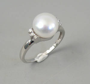 Perle- og diamant ring