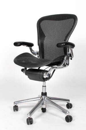 Donald Chadwick  William Stump. Multijusterbar kontorstol, model Aeron Executive B 