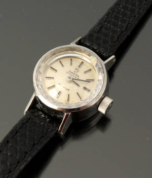 Omega De Ville Automatic, dameur Denne vare er sat til omsalg under nyt varenummer 4899027
