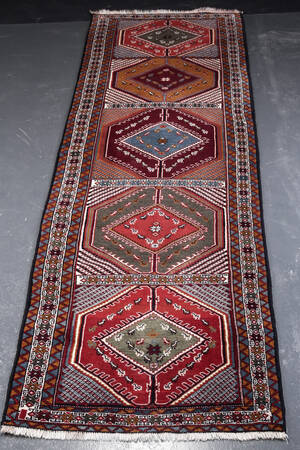 Persisk Yalame løber. 284 x 96