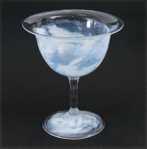 Skål på fot, daterad 1981