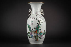 Kinesisk vase af porcelæn. 1800-tallet