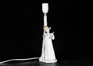 BORDSLAMPA, Nao