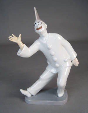Bing Grøndahl. Pjerrot figur