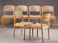 Poul M. Volter sæt på seks stole af egetræ 6