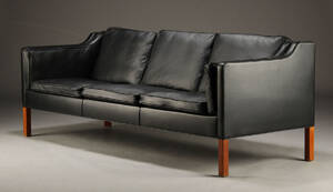 Børge Mogensen, tre-pers sofa, model 2213, nybetrukket Denne vare er sat til omsalg under nyt varenummer 4094824