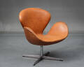 Arne Jacobsen . Lounge stol, model 3320 Svanen i cognacfarvet læder, 197080erne