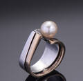 8461 - From ring af sterlingsølv med simili perle 