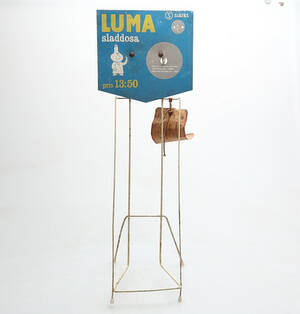AFFÄRSSTÄLLNING för Luma Sladdosa, pappmetall, 1900-tal.