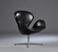 Arne Jacobsen. Lænestol Svanen med vip