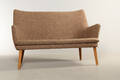 Hans J. Wegner AP 2018S. To-personers sofa ben af egetræ.  