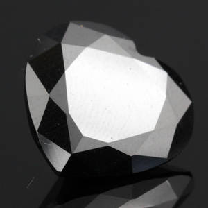 Uindfattet behandlet sort diamant ca 9.73  ct.
