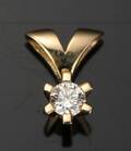 Vedhæng af 14 kt guld med brillant ca. 0.15 ct, 