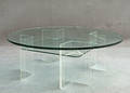 Sofatisch, Acrylgestell mit runder Glasplatte