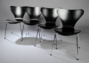 Arne Jacobsen 1902-1971. Fire stole model 3107. 4