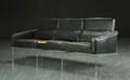 Arne Jacobsen.  Tre-pers. sofa, model 3303