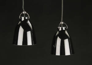 Cecilie Manz for Lightyears. Et par pendler model Caravaggio P0. 2