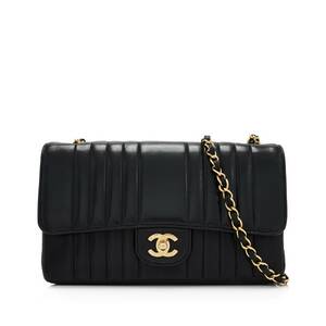 Chanel. Skuldertaske, model 2.55 Flap Bag