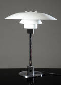 Poul Henningsen. PH 4  3 bordlampe Denne vare er sat til omsalg under nyt varenummer 4103555
