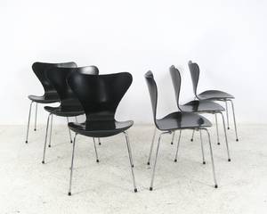 Arne Jacobsen, Stühle Modell 3107 von Fritz Hansen 6