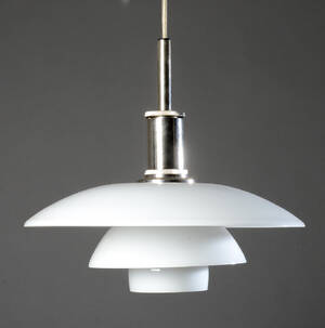 Poul Henningsen for Louis Poulsen. Pendel PH 4½-4 Denne vare er sat til omsalg under nyt varenummer 4099000