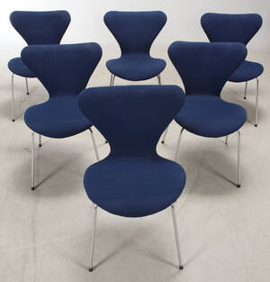 Arne Jacobsen. Seks syverstole, model 3107 6