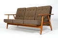 Hans J. Wegner. Tre-pers. Cigaren sofa, model GE-2403