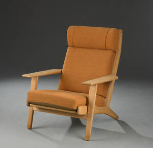 Hans J. Wegner. Lænestol model GE290A