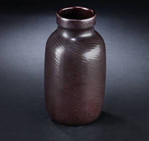 Eva Stæhr-Nielsen for Saxbo, vase af glaseret stentøj