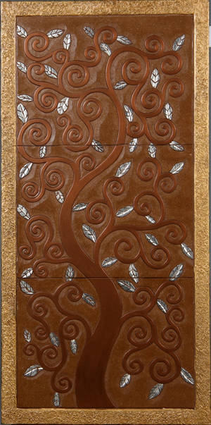 Relief i træ forestillende træ