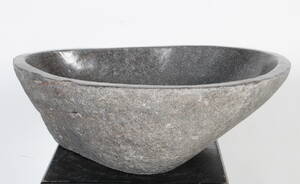 Unika vask af flodsten.