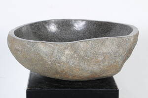 Unika vask af flodsten.