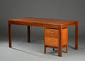 Henning Jensen  Torben Valeur. Skrivebord af mahogni samt skuffemodul 2