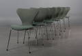 Arne Jacobsen 1901-1971. Sæt på seks stole, model 3107, Syveren. 6