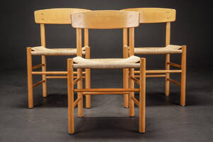 Børge Mogensen. Sæt på tre folkestole af bøgetræ 3