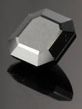 Uindfattet behandlet sort diamant ca 12.69  ct.