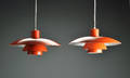 Poul Henningsen. To PH4 pendler, orangelakerede 2
