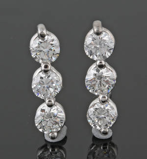 18k earrings set with brilliant cut diamonds 1.64 ct 2