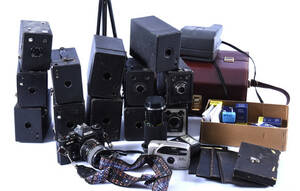 PARTI KAMEROR, en låda.