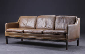 Dansk møbelproducent. 3-personers sofa, læder