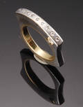 Designring i 18 kt guldhvidguld.