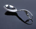 Georg Jensen. No. 26 marmeladeske af sølv, anno 1925