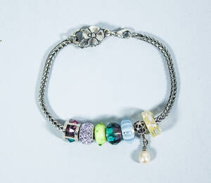 Armband med berlocker, sterlingsilver, Troldekugler