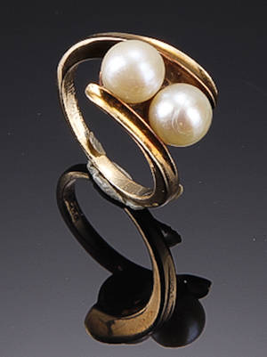 Guldring med kulturperler