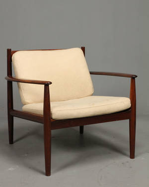 Grete Jalk 1920-2005. Hvilestol i palisander.
