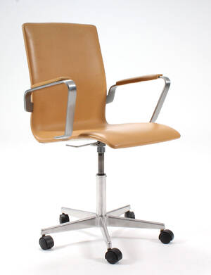 Arne Jacobsen. Oxford kontorstol, nyligt betrukket