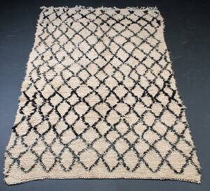 Marokkansk Berber 222x160 cm.