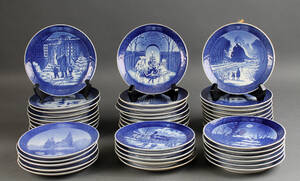 Royal Copenhagen. Juleplatter 1952 -1994 44